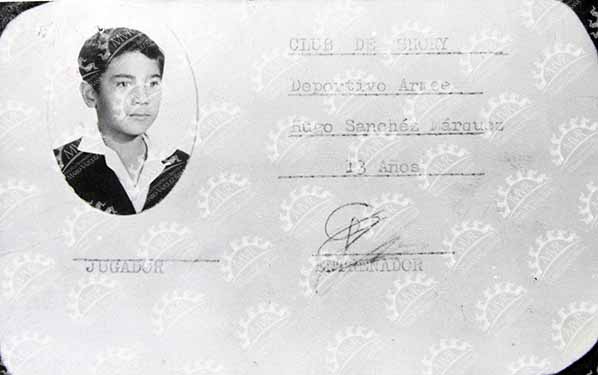 11 de julio 1984 - Fotografía de credencial de Hugo Sánchez